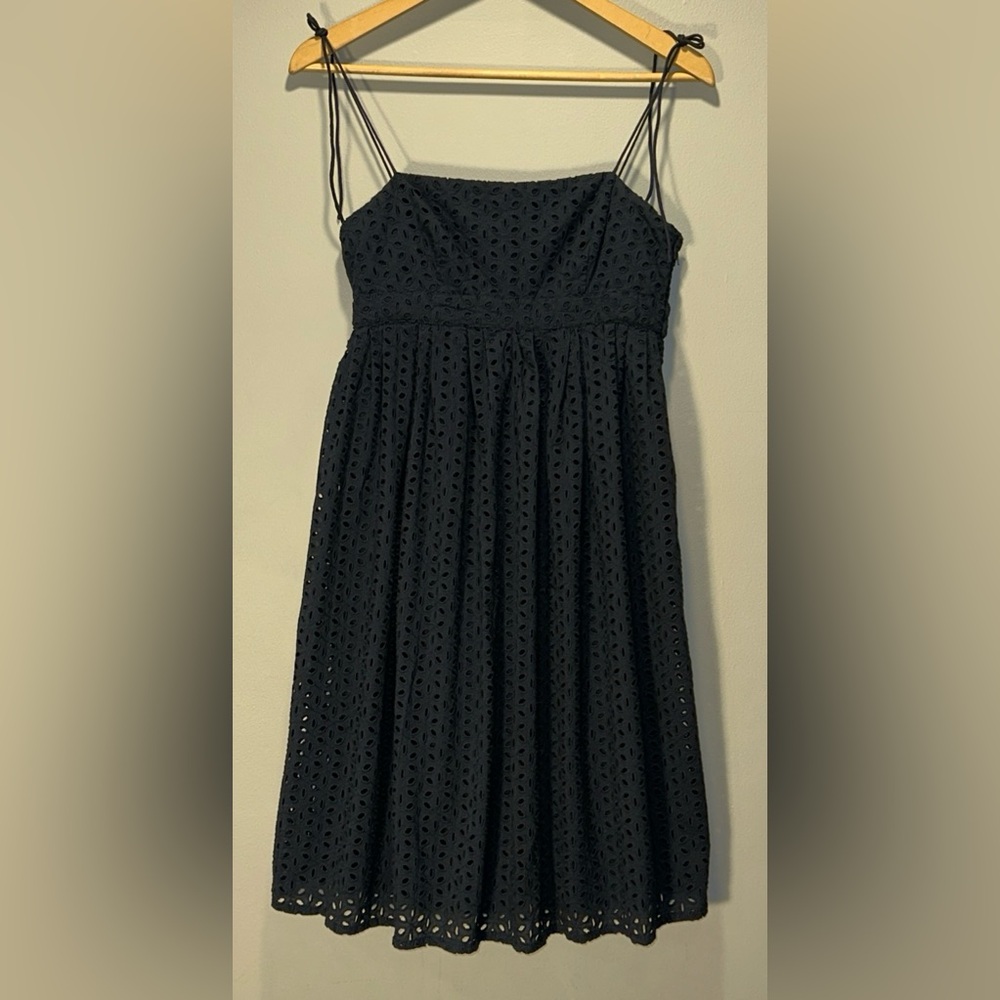 GAP Navy Blue Spaghetti Strap Eyelet Embroidered A-Line Knee length Dress Size 6